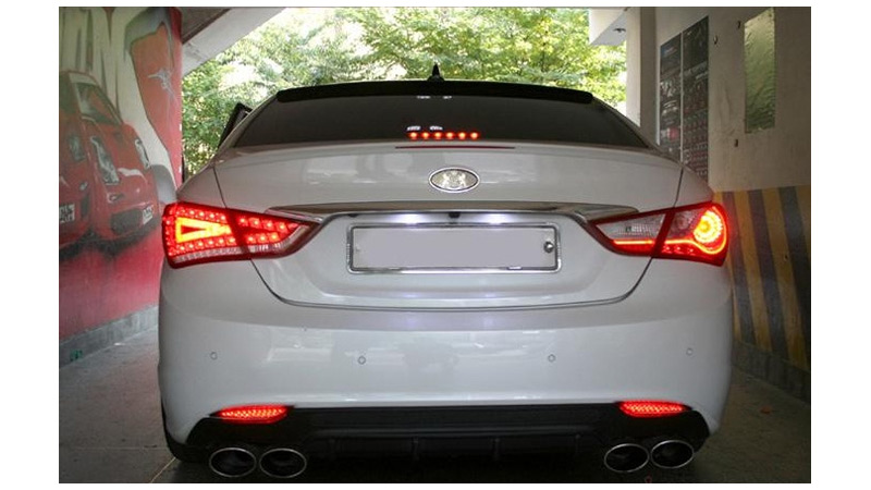 Đèn hậu sáng khi xe chạy